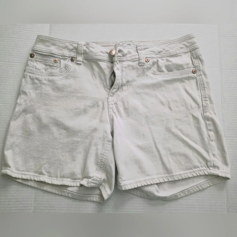 Seven7 Jean Shorts, White Womens Size Unknow See Measurements Listed Below